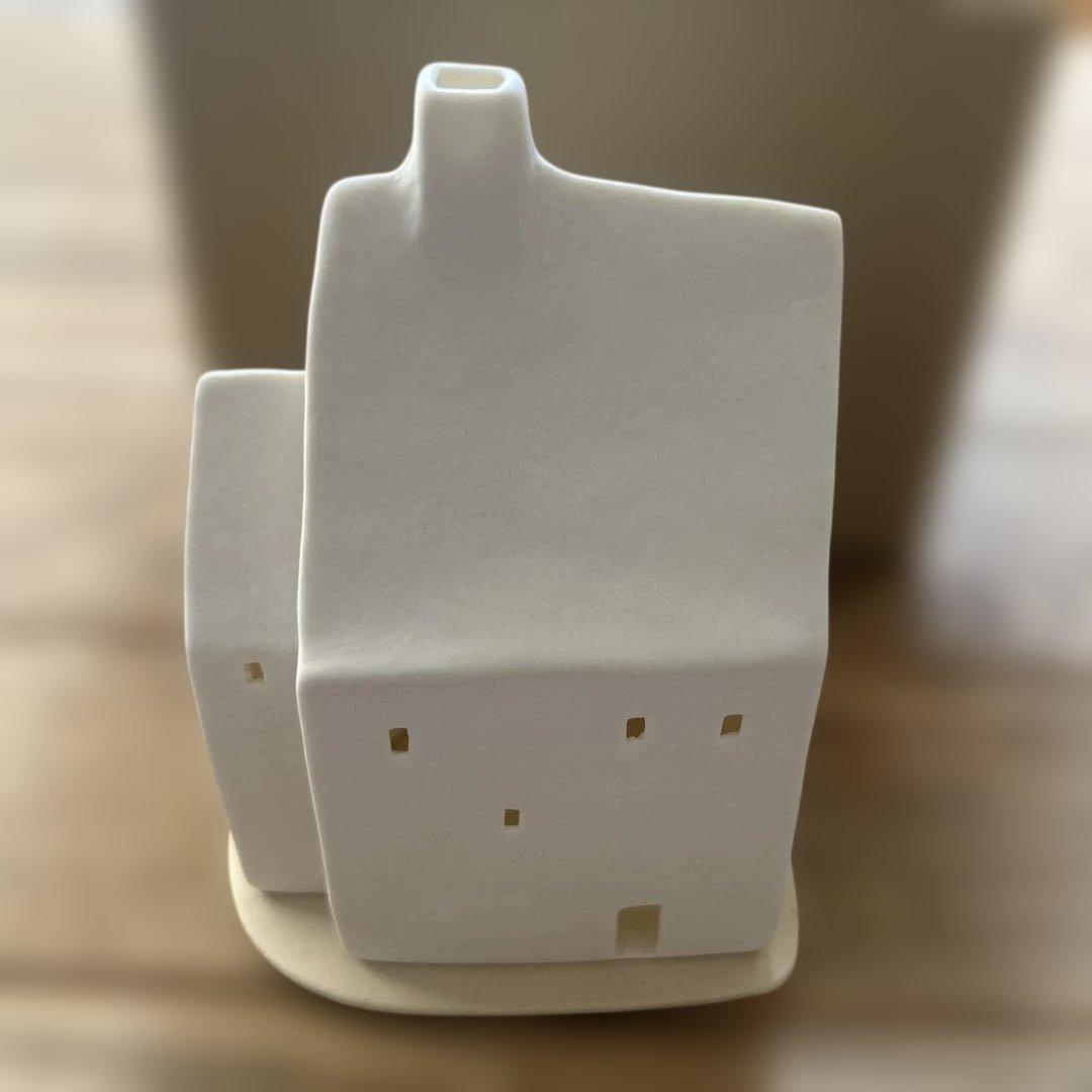 アトリエ ルンド　スモーヒュース 　煙突ひとつの家