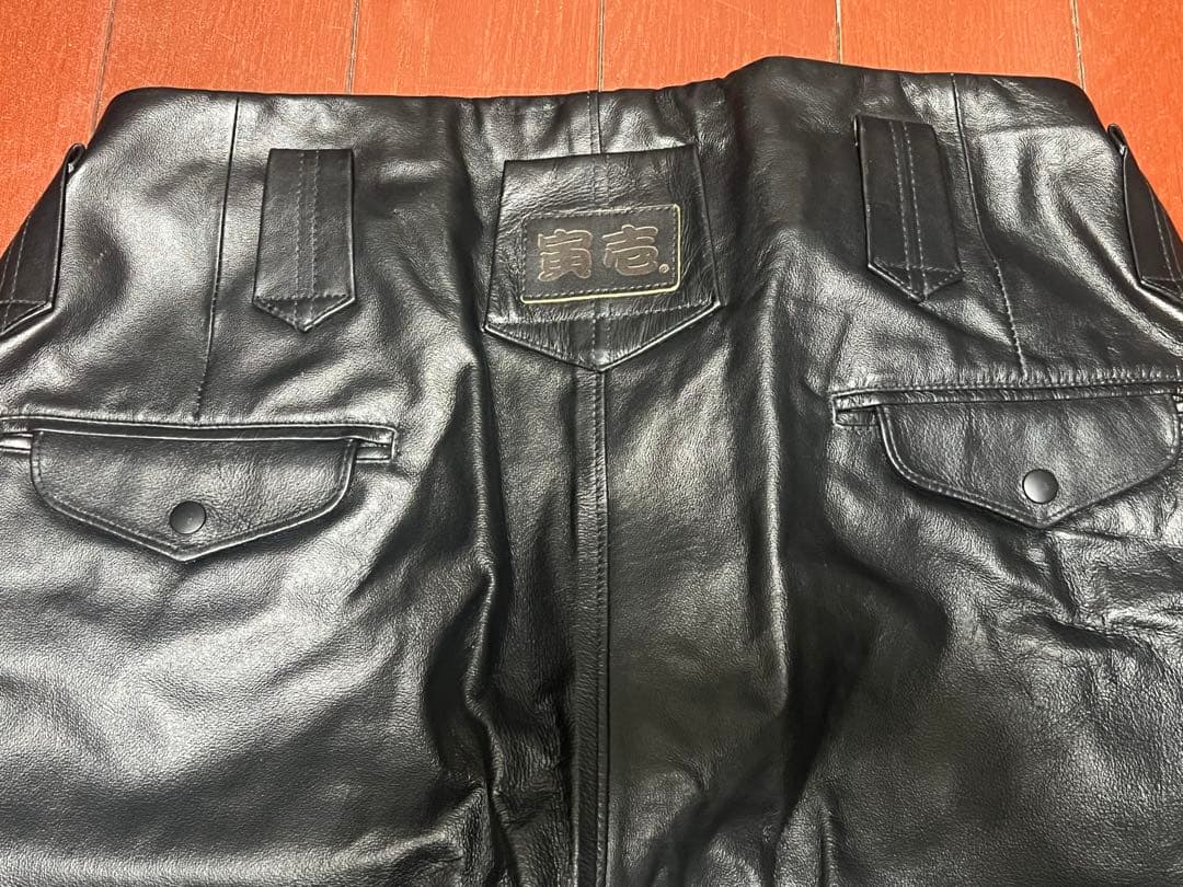 【美品】寅壱 ブラックレザー ワイドレッグパンツ ニッカポッカ