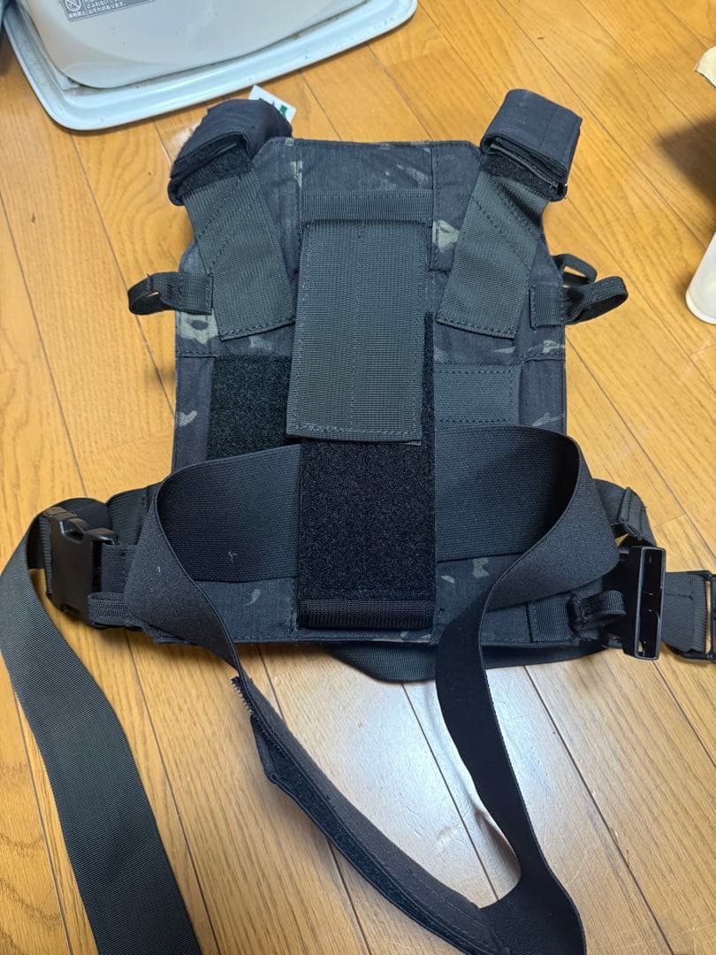 m*o様 実物　LBT 迷彩 プレートキャリア　美品　サバゲ　ミリタリー　スリッ