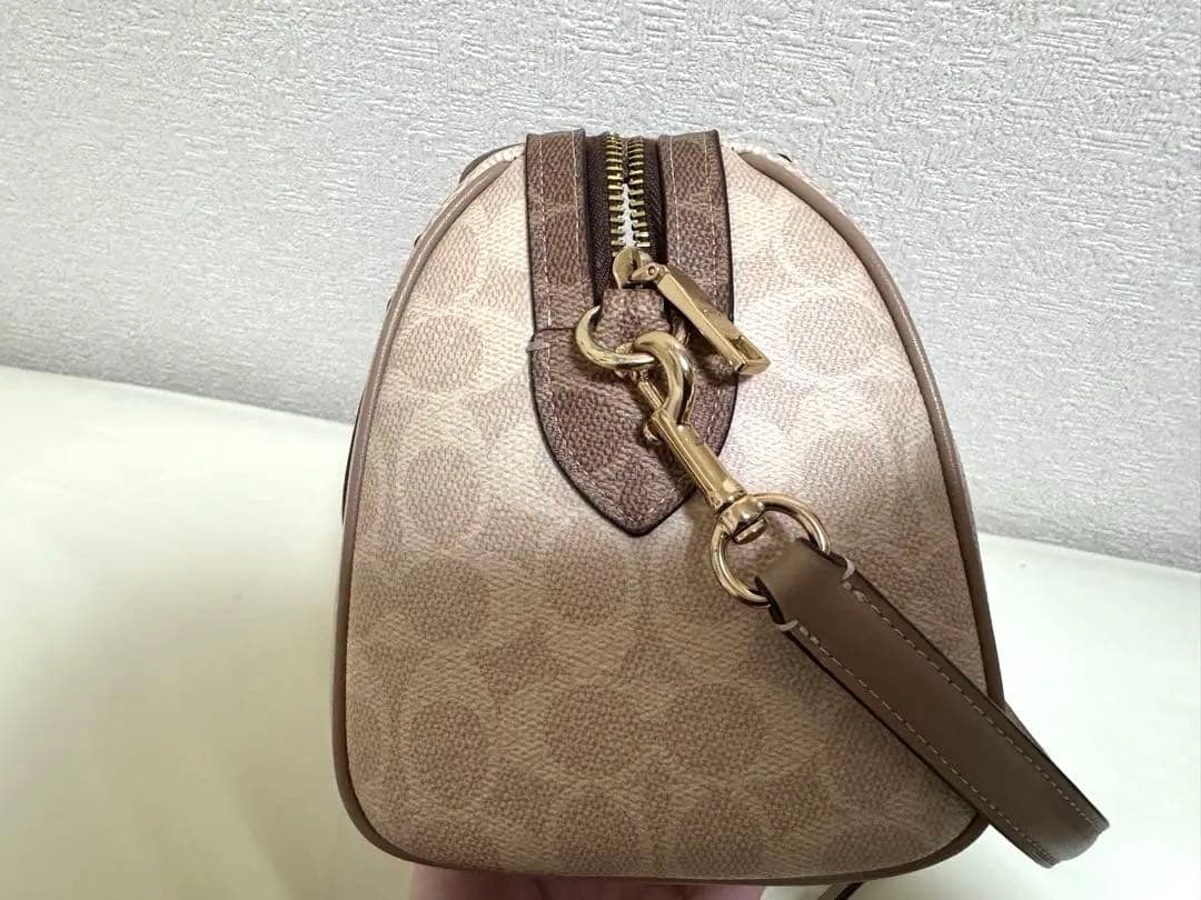 COACH ベージュ ショルダーバッグ