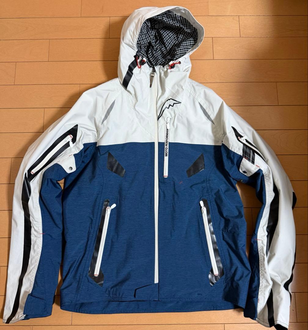 クシタニK-2381 アメニタジャケット サイズ：L、色はネイビーです。