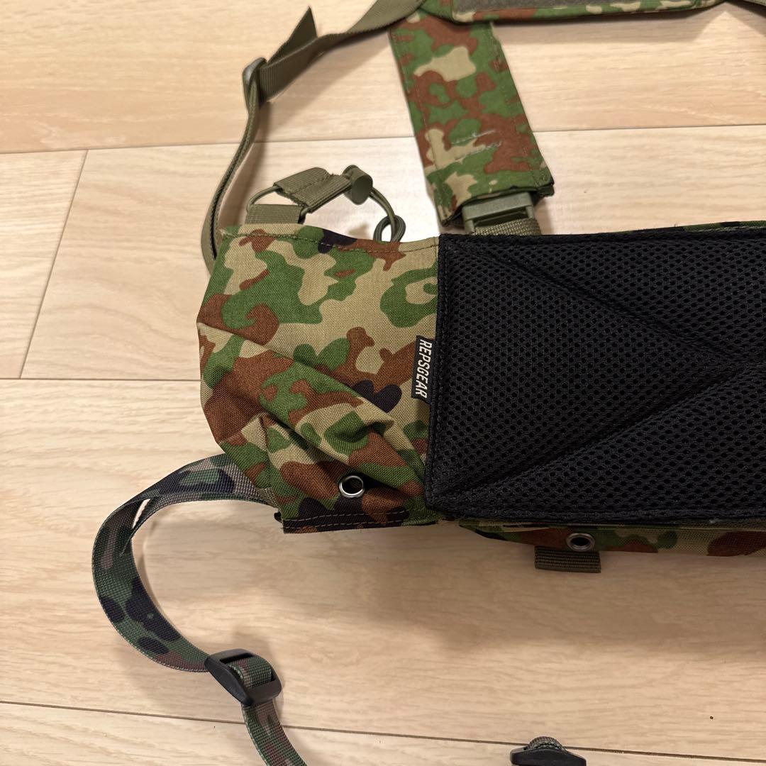 迷彩 チェストリグ　3連インサート3つ付きChase Tactical