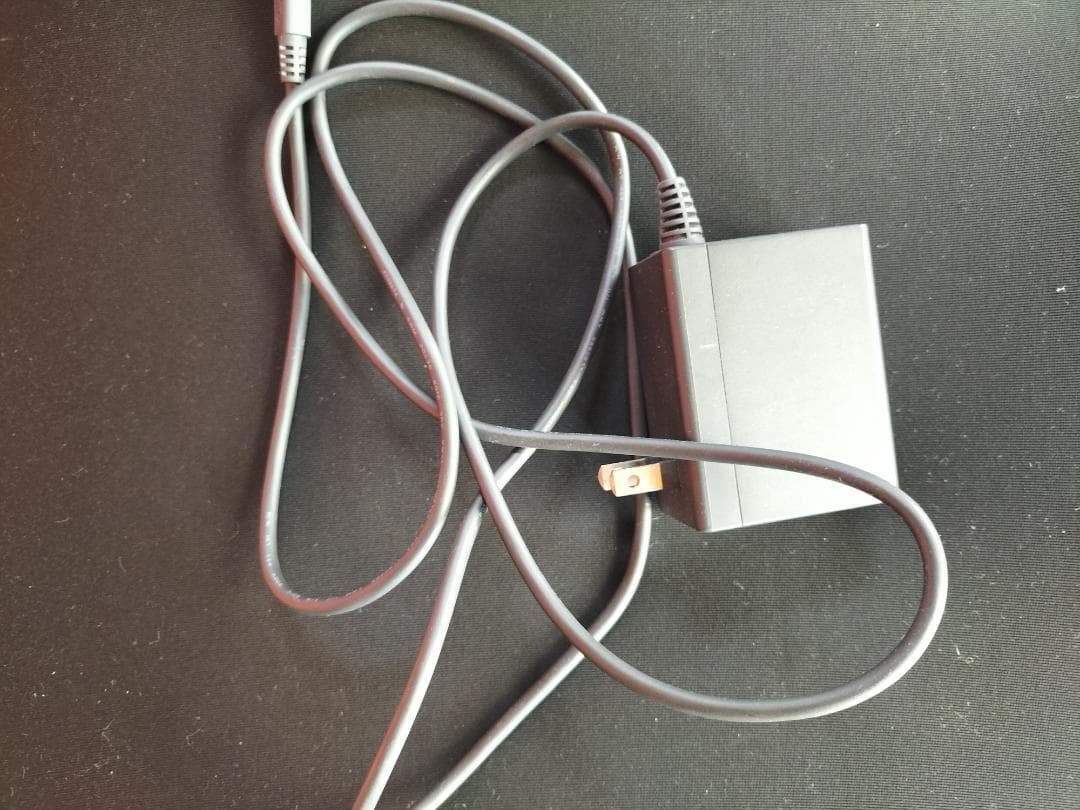 任天堂Switchライトピンク　ほぼ未使用