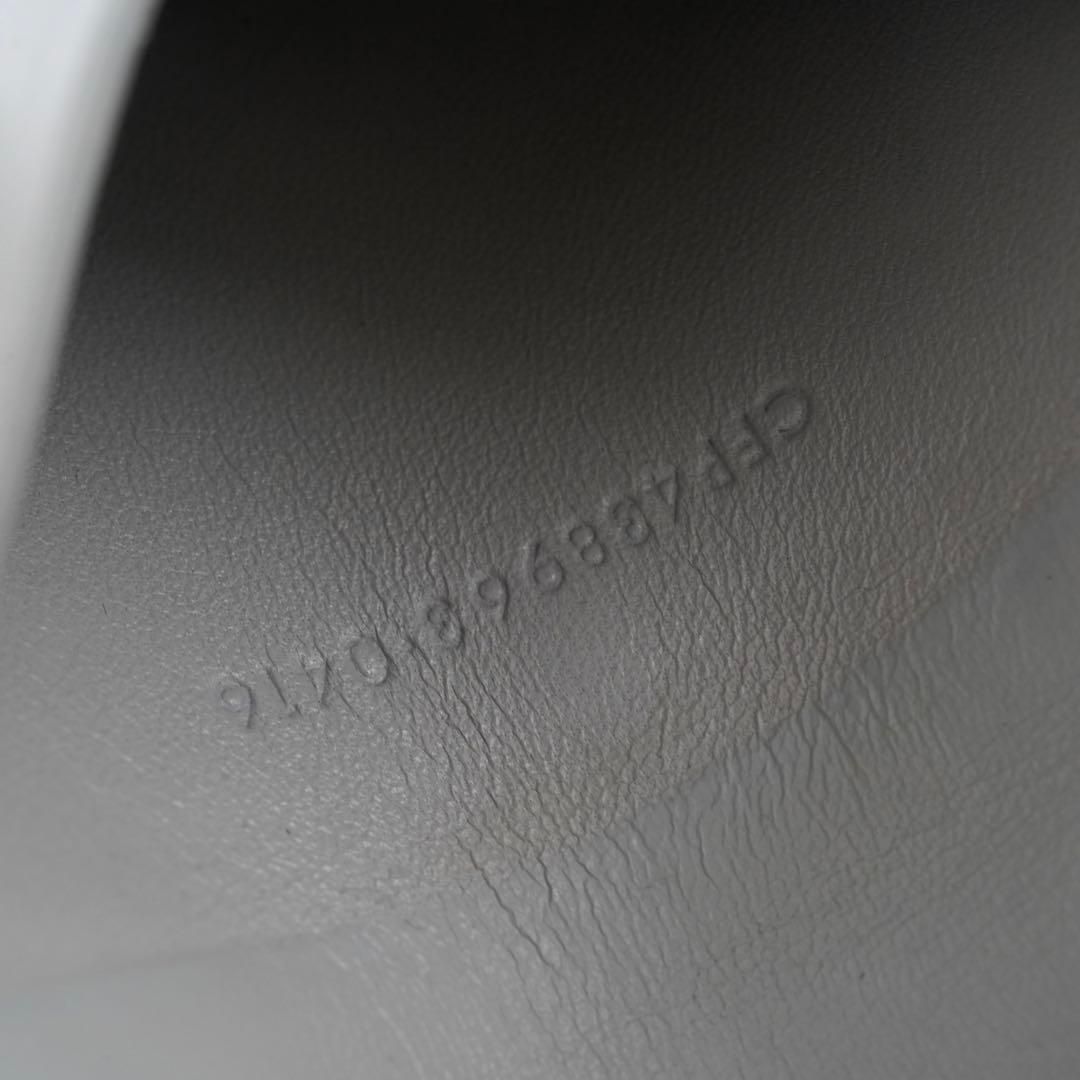 極美品✨箱付き　サンローラン　ysl キーケース　クロコ　カサンドラ　アイボリー