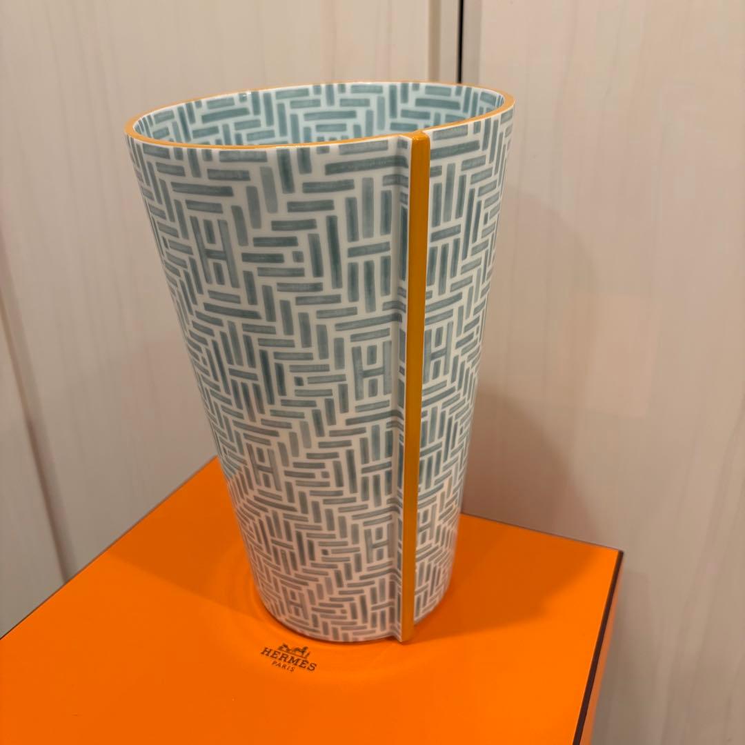 エルメス　花瓶