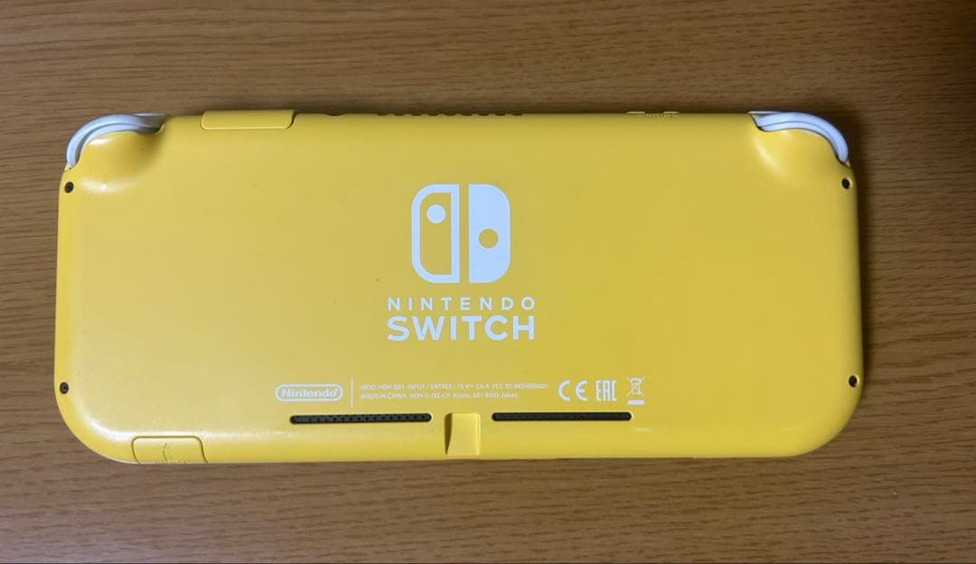 Nintendo Switch Lite イエロー　充電器、箱あり