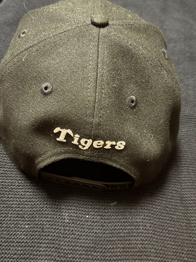 y*y様 阪神　ブラックダイナマイトシリーズ　キャップ