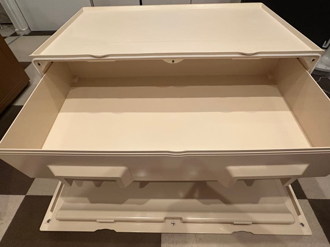 タッパーウェア　Tupperware　スーパーチェスト　クリーム　2段引き出し