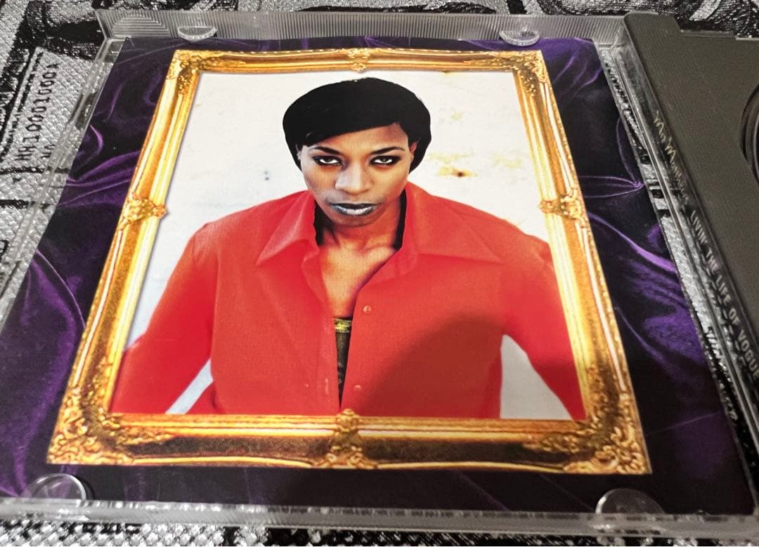 Miz Matthews – Livin' The Life Of Vogue