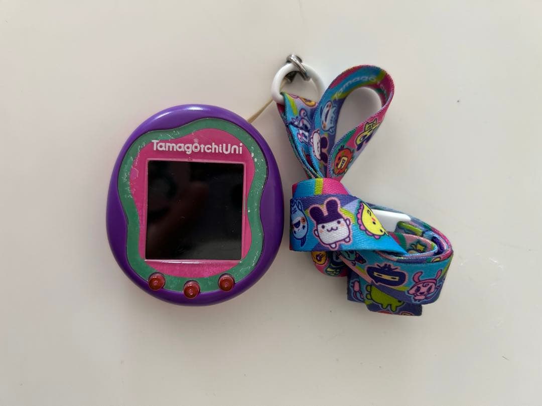【美品】たまごっちuni パープル ストラップ付き
