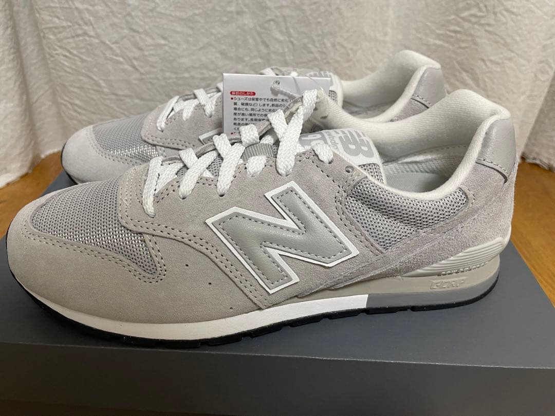新品 タグつき ニューバランス レディース 996 グレー
