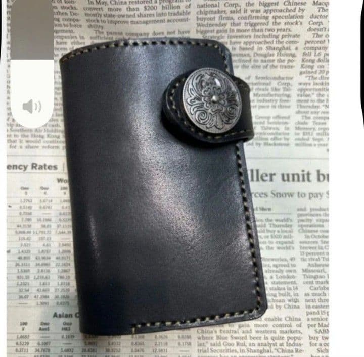 女神様➕️黒糸　今❣️売れてる折財布‼️ 黒本革wallet 栃木レザー