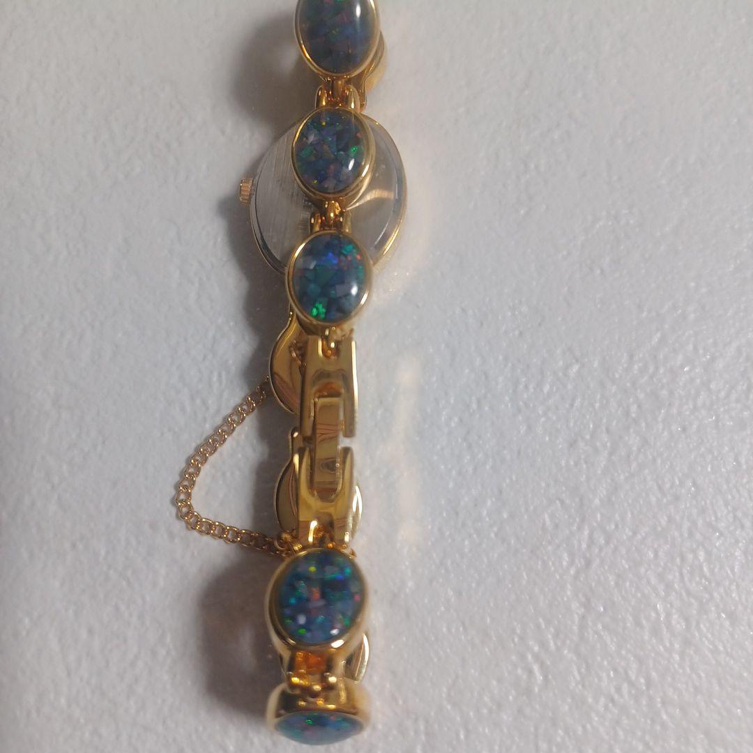 腕時計　オーストラリア　オパール