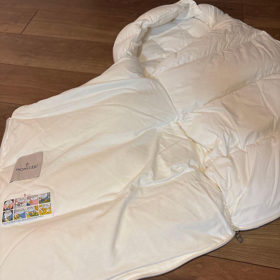 未使用　モンクレール　おくるみ　ダウン　Moncler ベビー