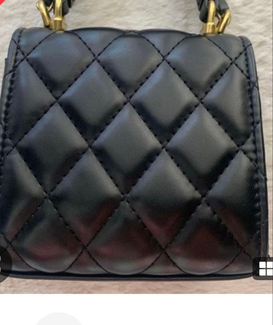 【早い物勝ち】CHANELノベルティ★ミニチェーンバック