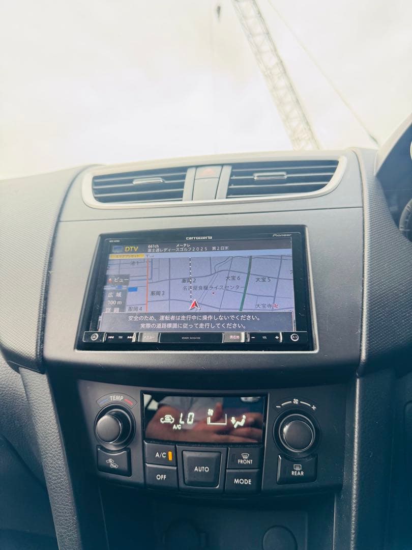 カーナビ PIONEER AVIC-RZ501