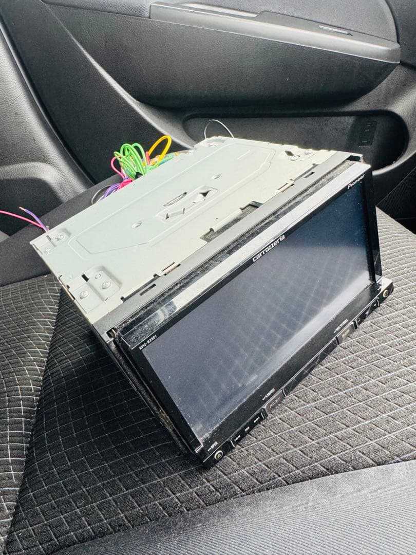 カーナビ PIONEER AVIC-RZ501