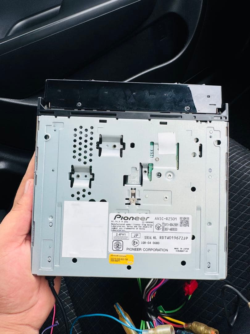 カーナビ PIONEER AVIC-RZ501