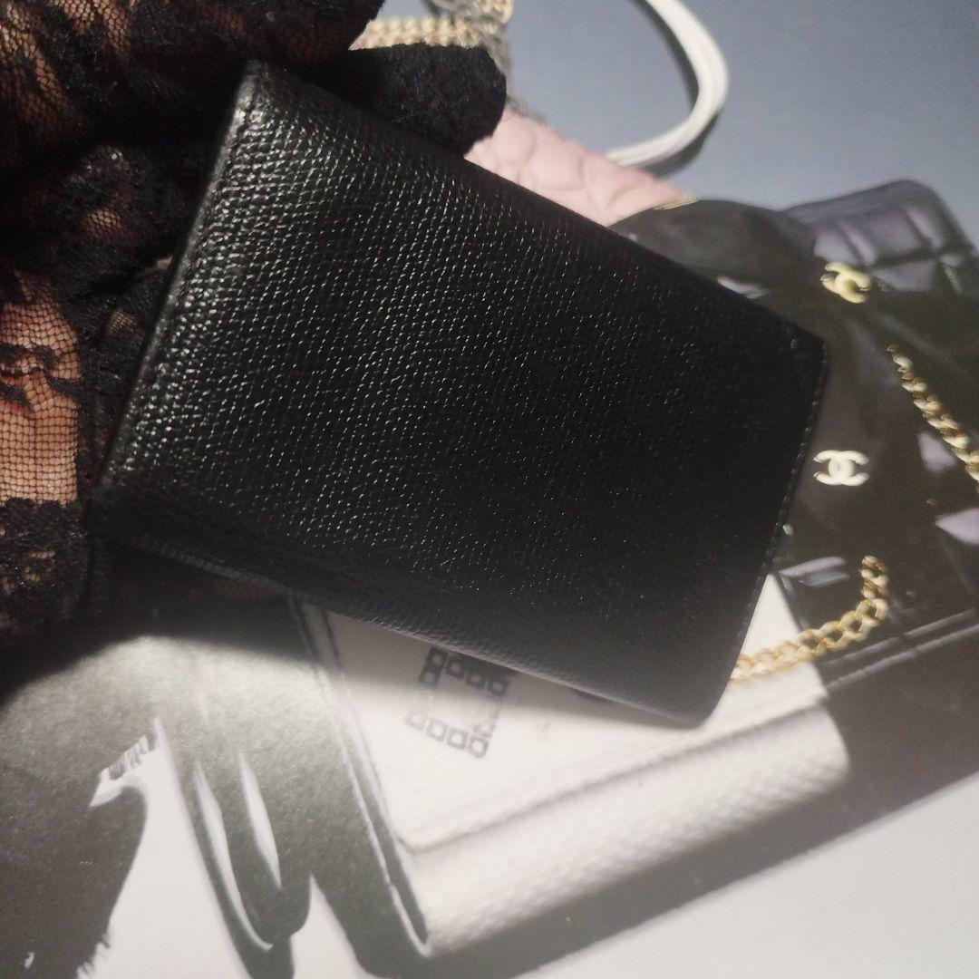 CHANEL ブラックレザーキーケース