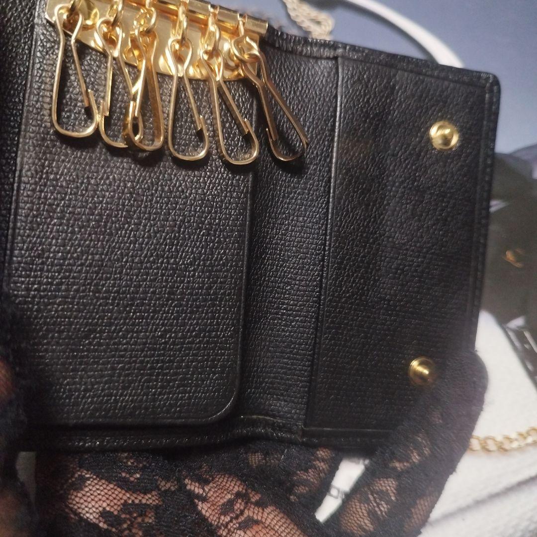 CHANEL ブラックレザーキーケース