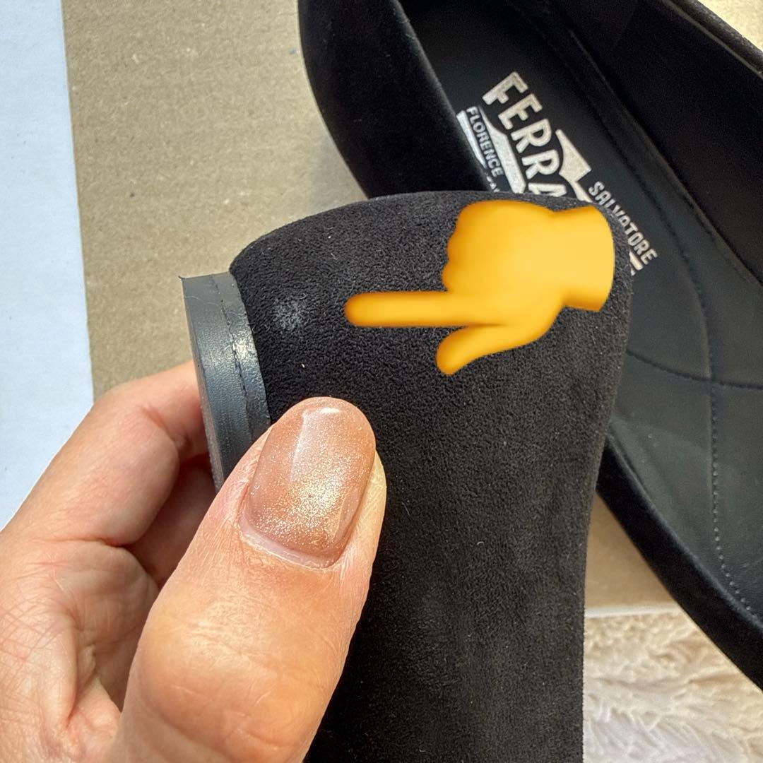 美品フェラガモVARINA ヴァラ リボンラインストーン　バレエシューズ　8.5