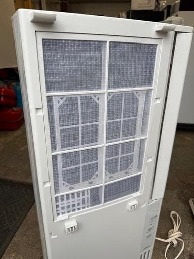 コロナ ReLaLa 窓用エアコン CWH-A1824R 標準窓枠付き