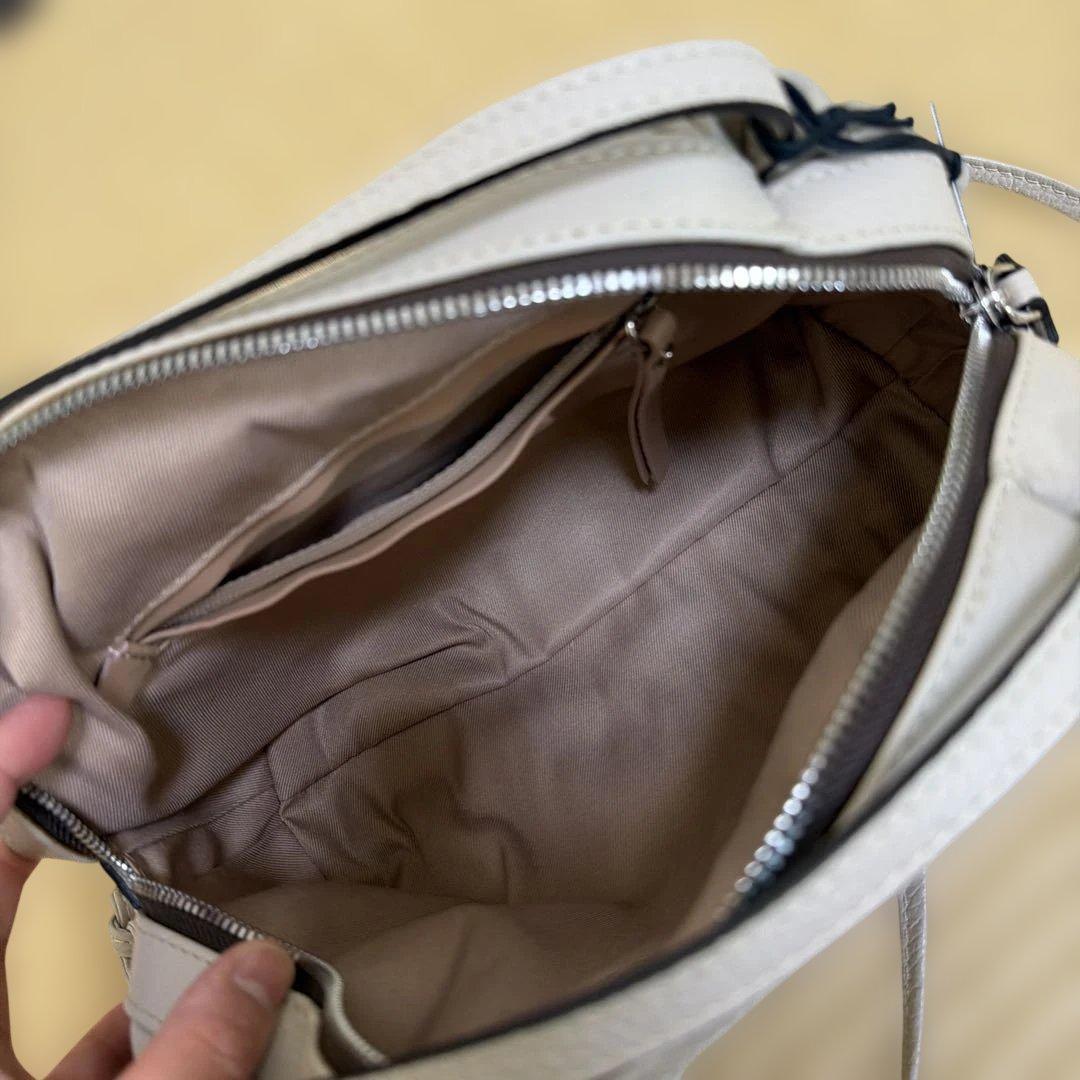 週末まで！GIANNI CHIARINI ショルダーバッグ BS 8728