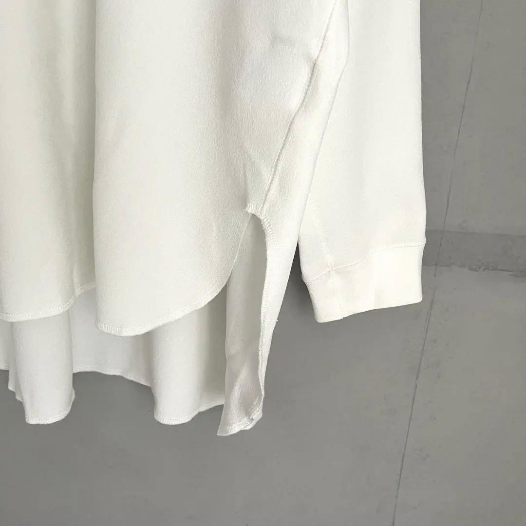 美品✨Whim Gazette Vガゼットプルオーバー　ホワイト　ロングスリーブ