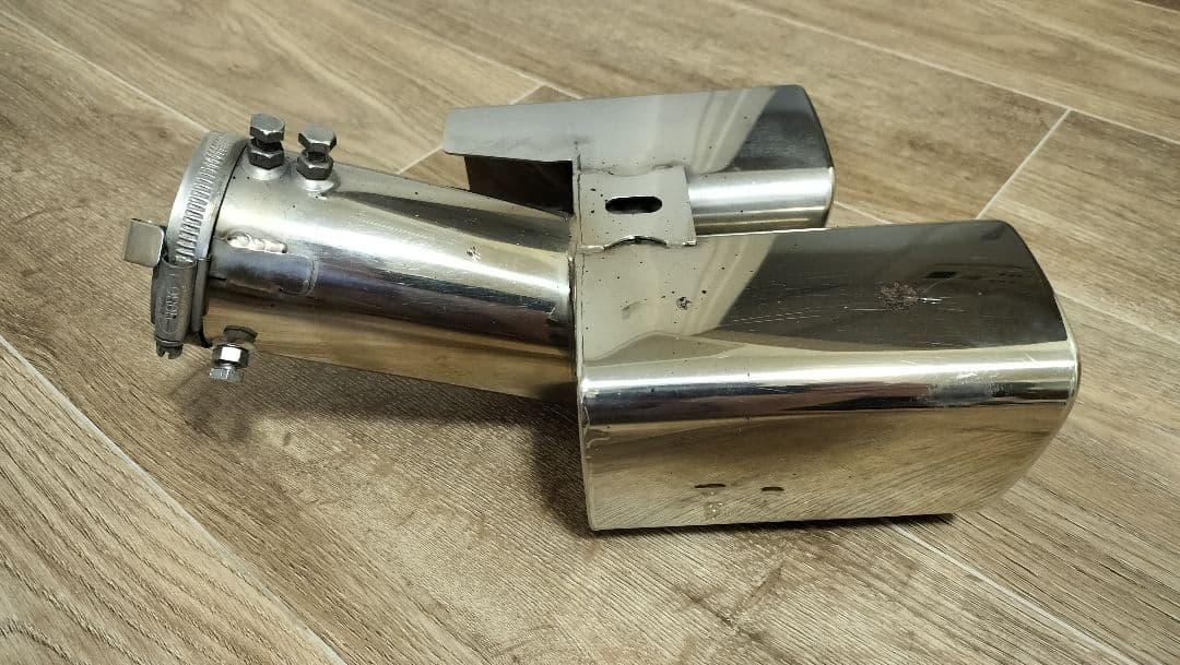 デュアルテールエンドマフラーカッター モデリスタ 60ハリアー