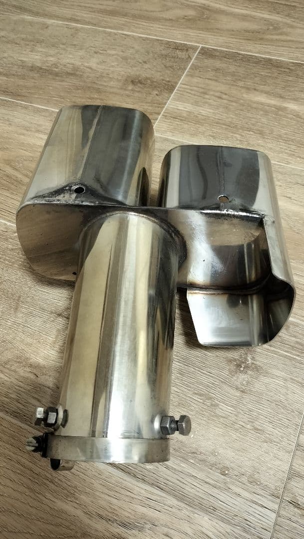 デュアルテールエンドマフラーカッター モデリスタ 60ハリアー