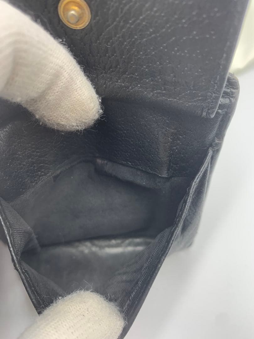 【美品】グッチ 二つ折り財布 アニマリエ ビー レザー P55