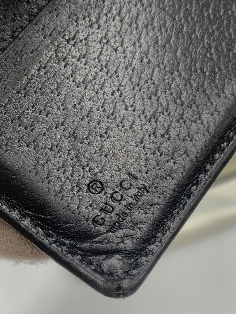 【美品】グッチ 二つ折り財布 アニマリエ ビー レザー P55