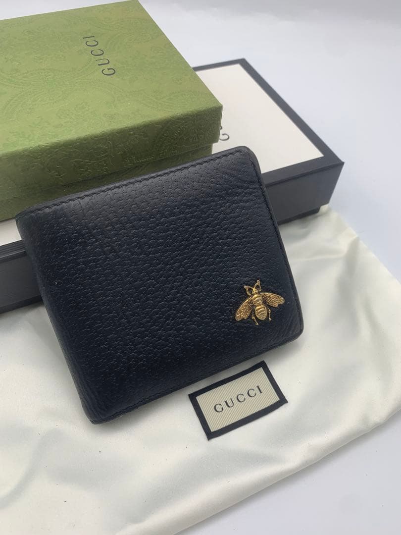 【美品】グッチ 二つ折り財布 アニマリエ ビー レザー P55