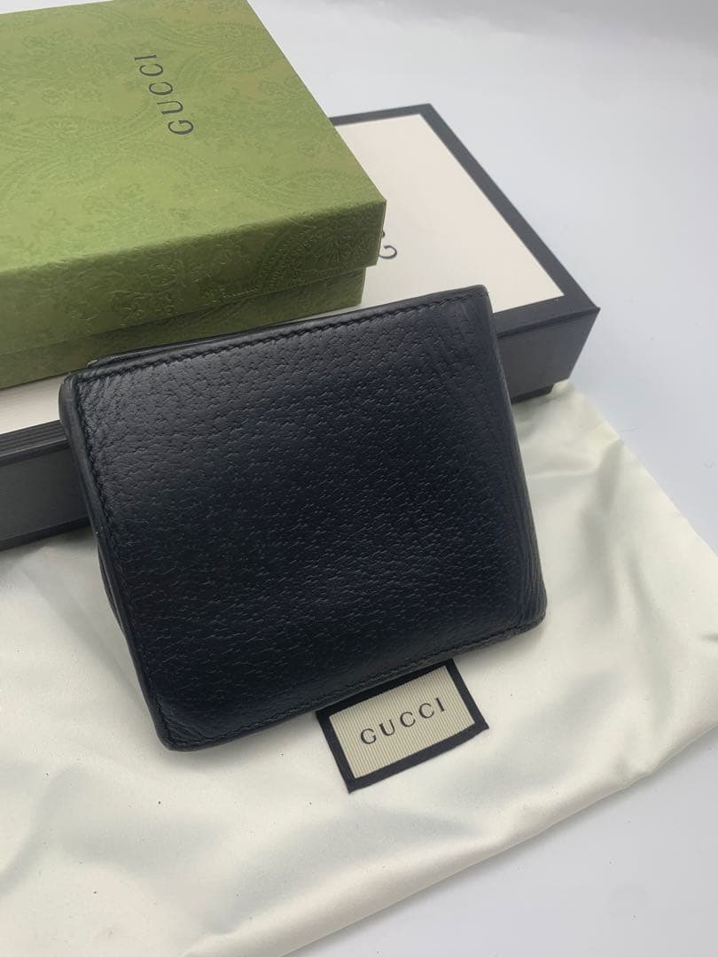 【美品】グッチ 二つ折り財布 アニマリエ ビー レザー P55