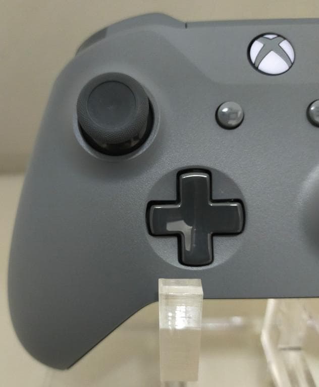 xbox one コントローラー ストームグレイ限定モデル 未使用 日本未発売