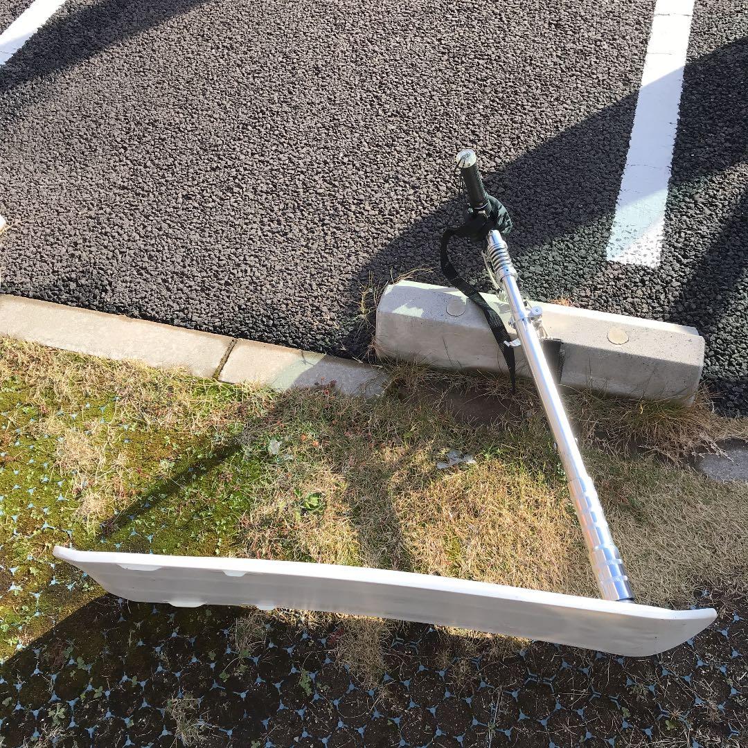 キックボード型スノーボード