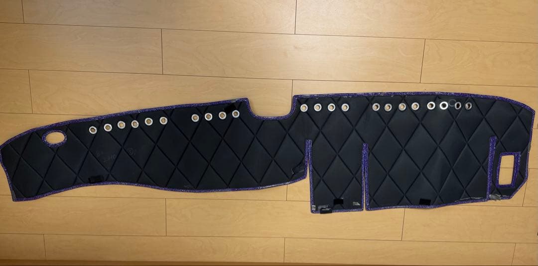 ダッシュマット　紫色　令和5年いすゞ4t フォワード