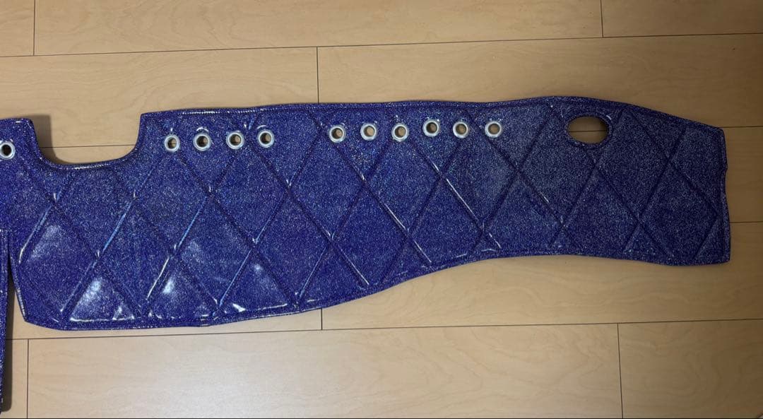 ダッシュマット　紫色　令和5年いすゞ4t フォワード