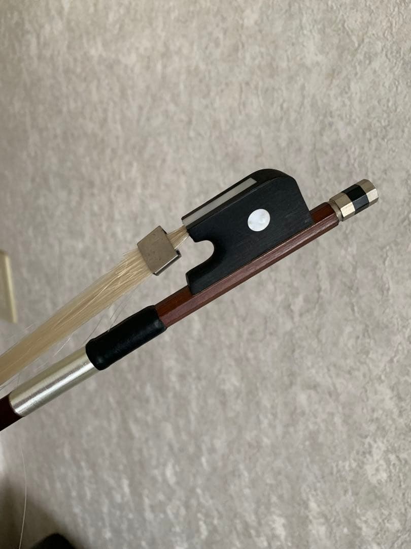 チェロ　木製　光沢仕上げ　ソフトケース付　松脂　弦楽器