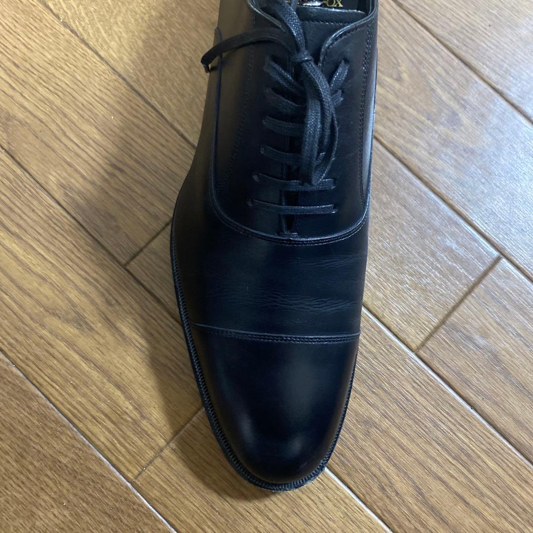 SHETLAND FOX ブラック ドレスシューズ