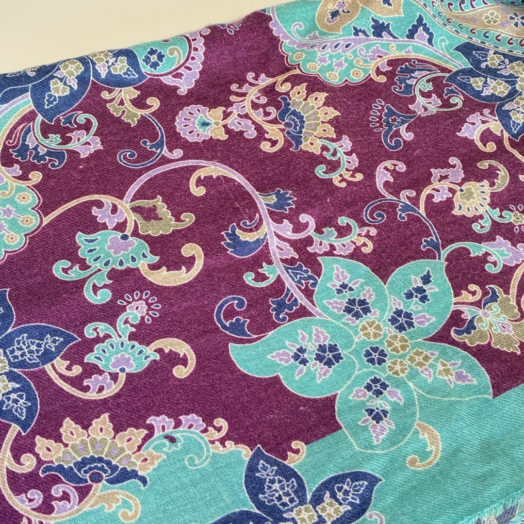 JOHNSTONS OF ELGIN ペイズリー柄ストール