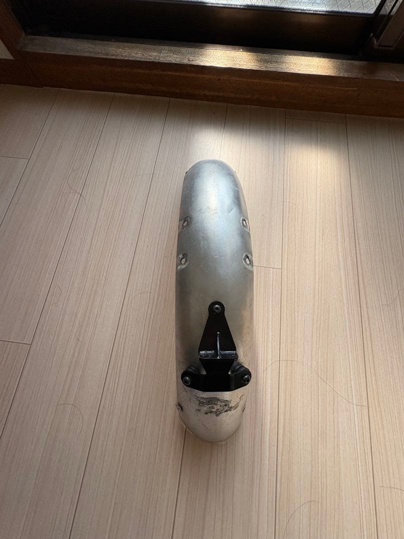 sr400 アップフェンダー