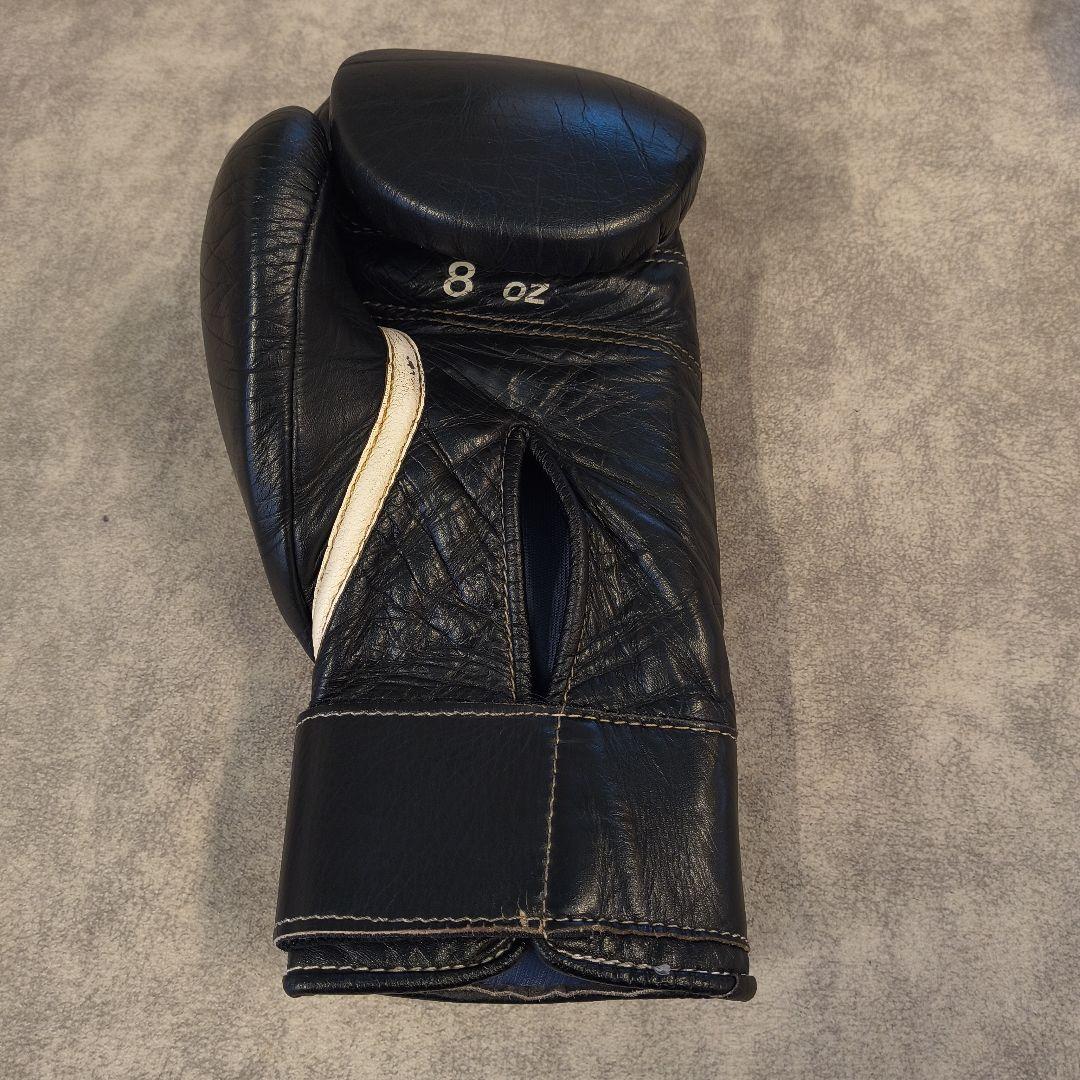 Winning ボクシンググローブ 8oz 黒色 バンテージおまけ