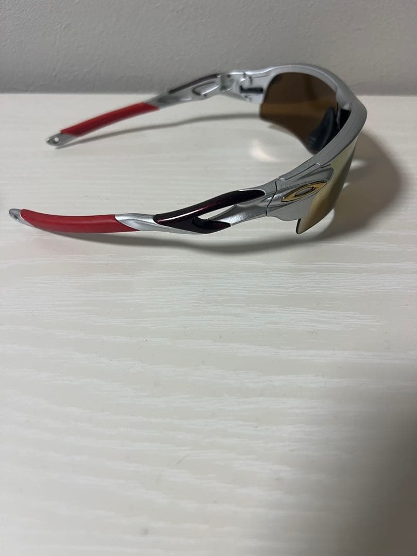 Oakley スポーツサングラス