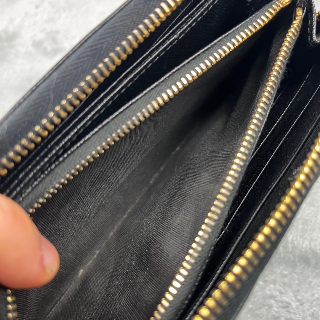 Prada プラダ ラウンドファスナー 長財布 ブラック 黒 三角ロゴ