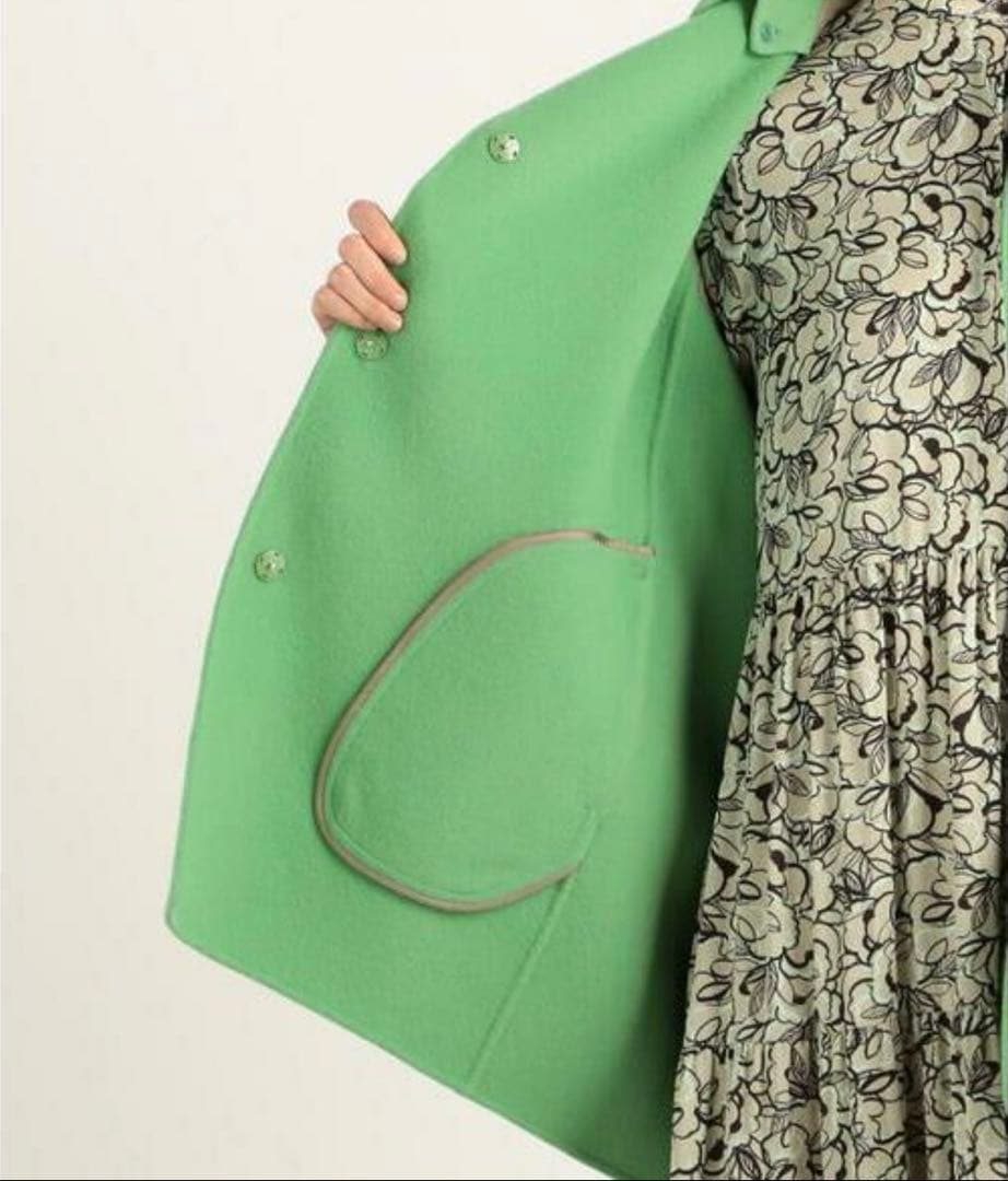 TOMORROWLANDトゥモローランドウールビーバーメルトンビッグカラーコート