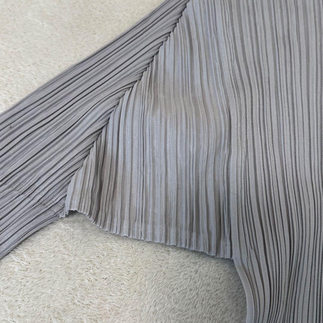 ISSEY MIYAKE プリーツ　長袖　ハイネック　グレー　オーバーサイズ