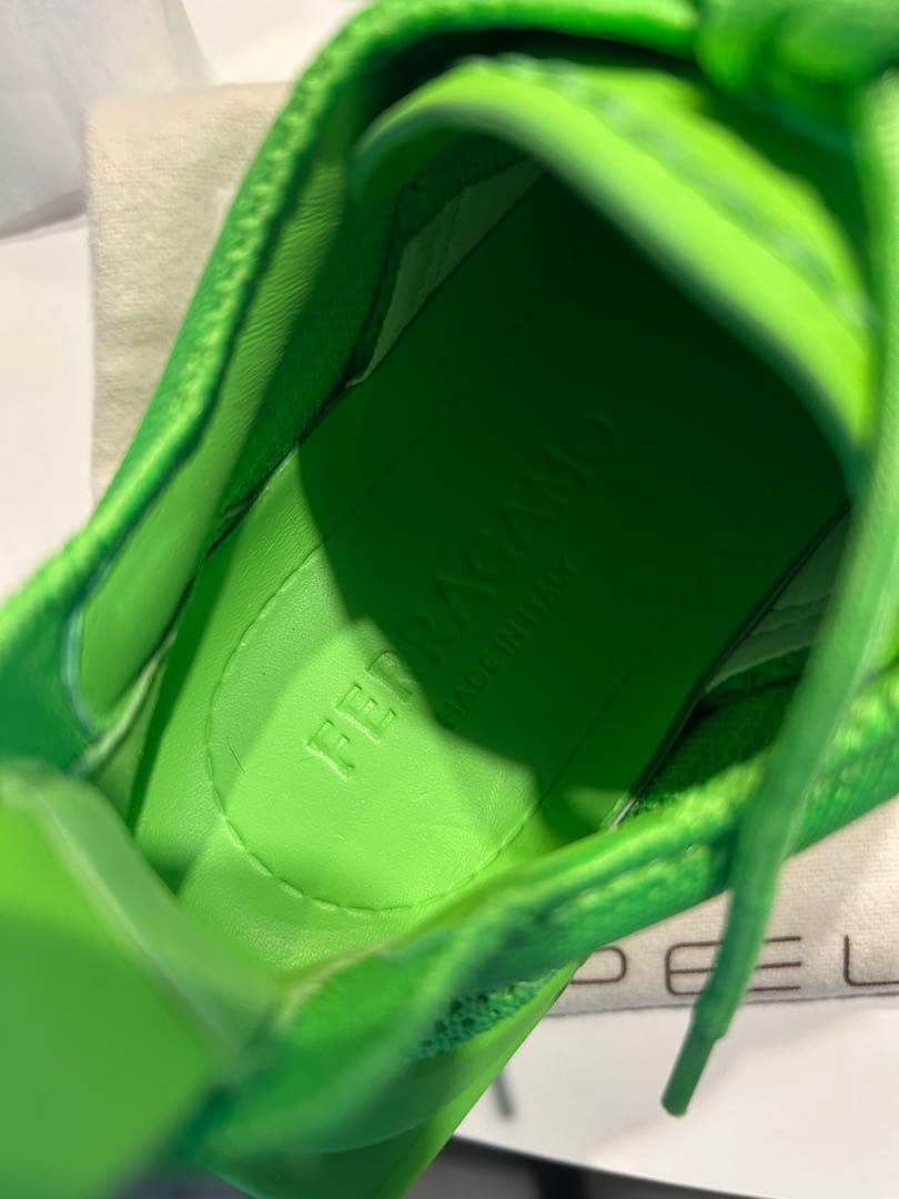 ★希少★フェラガモ　ガンチーニソール　スニーカー★ライム【新品未使用】イタリア製