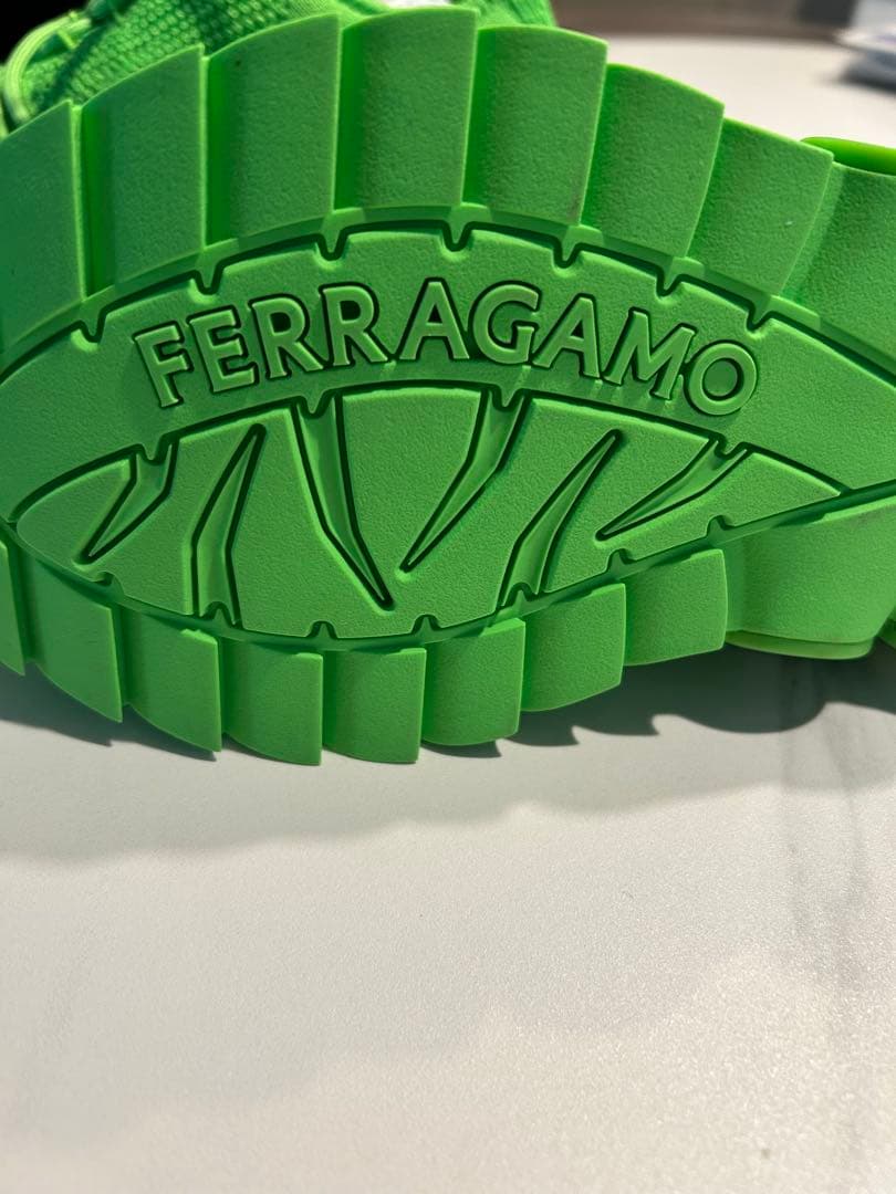 ★希少★フェラガモ　ガンチーニソール　スニーカー★ライム【新品未使用】イタリア製