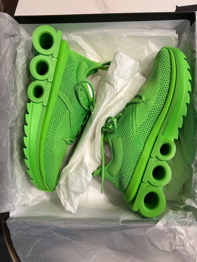 ★希少★フェラガモ　ガンチーニソール　スニーカー★ライム【新品未使用】イタリア製